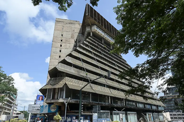La-Pyramide-Abidjan-Elfenbeinkueste