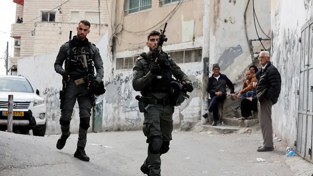 2023-01-28T115354Z-455873017-RC2KZY9GF2TU-RTRMADP-3-ISRAEL-PALESTINIANS-VIOLENCE-SHOOTER