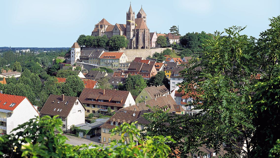 Überragend: Das eindrucksvolle Stephansmünster kündet von Breisachs großer Geschichte.