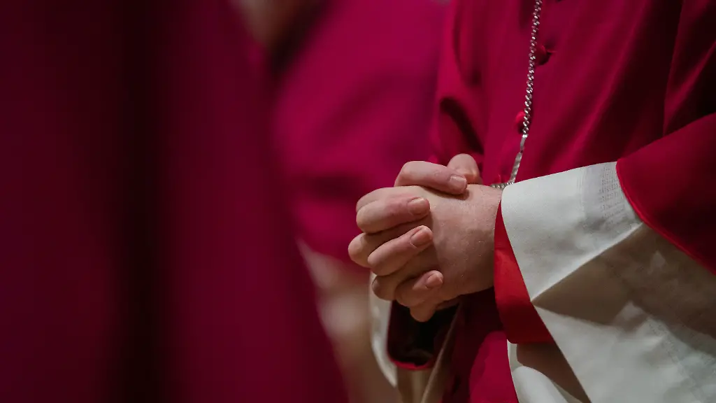 Laut-dem-Essener-Weihbischof-Ludger-Schepers-ist-es-an-der-Zeit-dass-sich-die-katholische-Kirche-der-Unterstuetzung-homophoben-Verhaltens-waehrend-der-NS-Zeit-und-auch-danach-bekennt