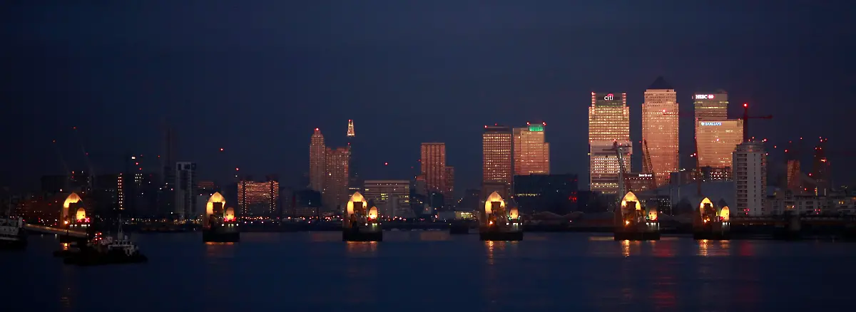 2015-02-07T120000Z-1884731110-GM1EB271MEV01-RTRMADP-3-BRITAIN-THAMES-BARRIER