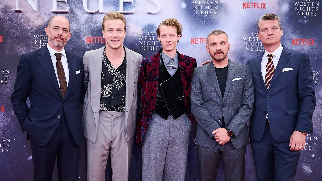 Die-Delegation-von-Im-Westen-nichts-Neues