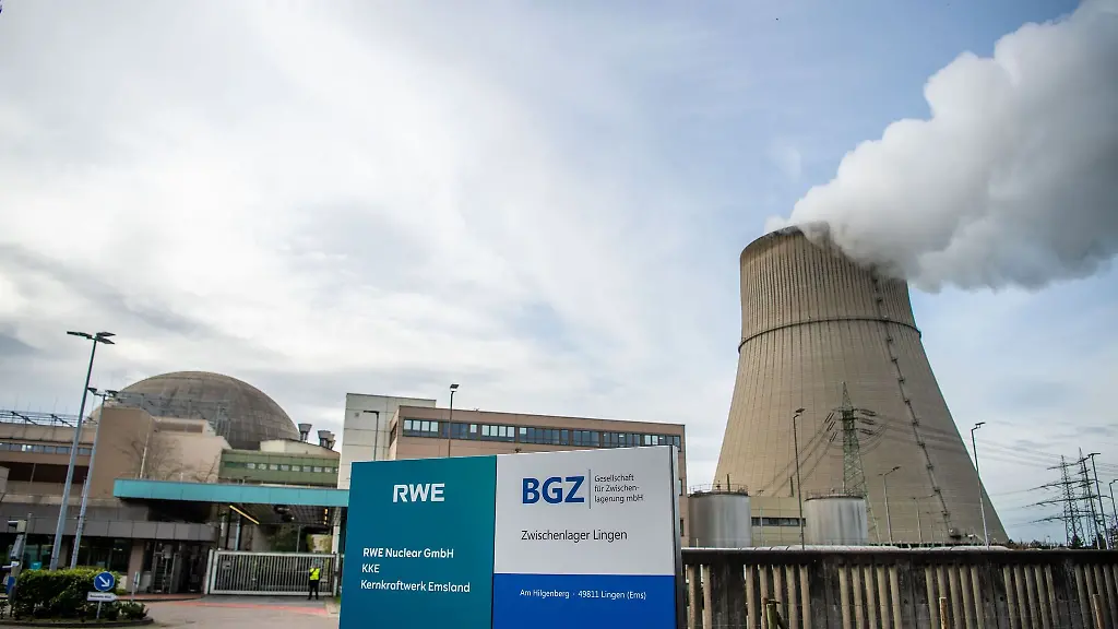 Blick-auf-das-Kernkraftwerk-Emsland