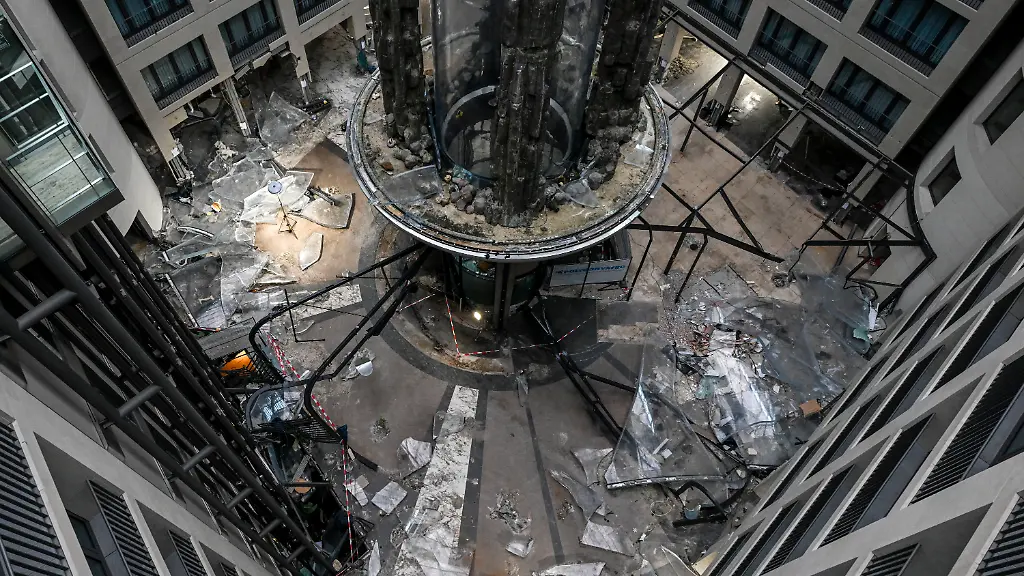 3eb5b9bf95adf1b2a8103ffdfd8bb077