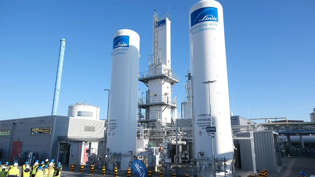 Eine-Krypton-Xenon-Anlage-des-Chemieunternehmens-Linde