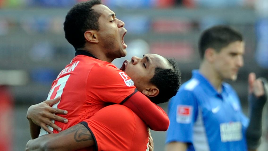 Jubel in Karlsruhe: die Berliner Raffael, links, und Ronny.