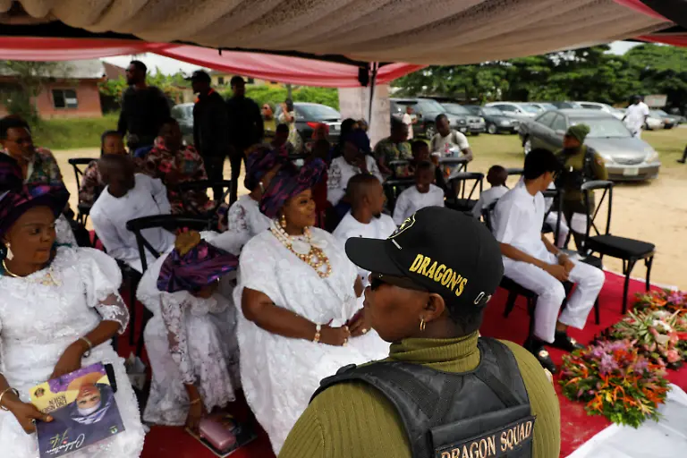 2023-01-12T085439Z-464842754-RC20PX9V7GPR-RTRMADP-3-NIGERIA-SECURITY-WOMEN