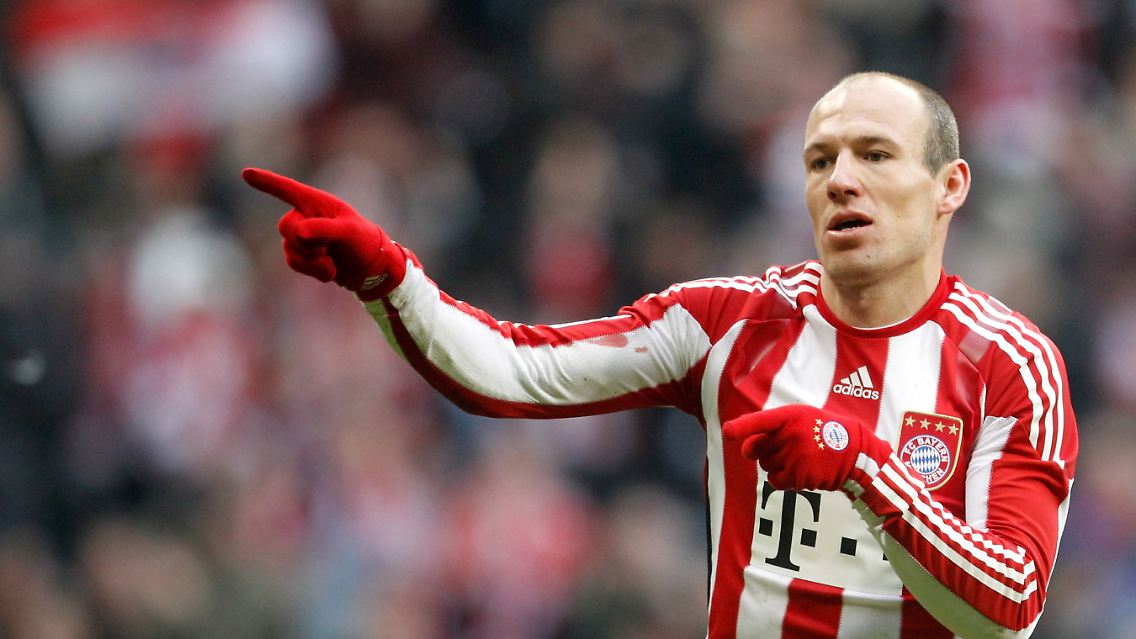 Arjen Robben ist am Finger verletzt, aber glücklicherweise Fußballer.