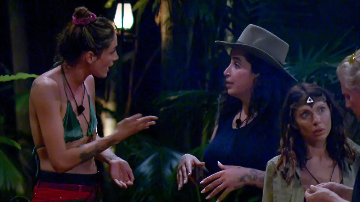 fb4ae1cd-df96-4bc4-ad67-a9fb2fe05bd4-edf5675b-4d2d-4890-9318-31f85f5cb650