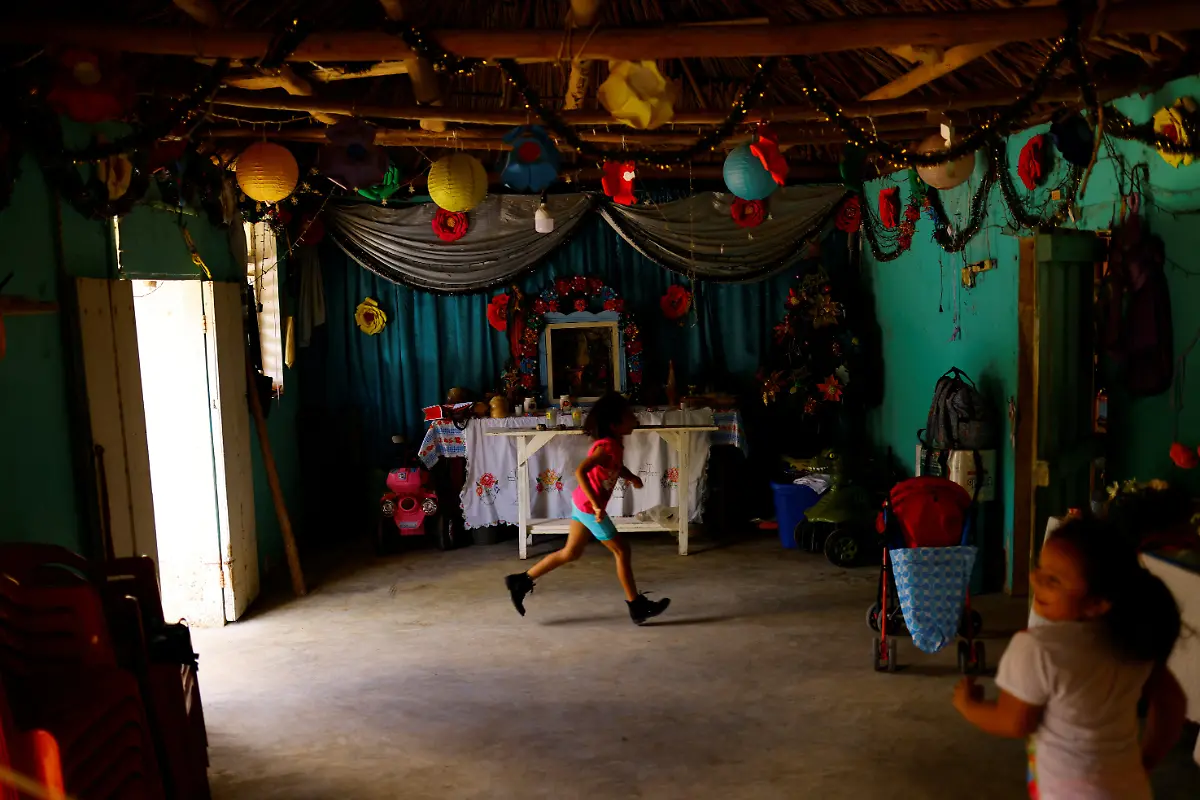 2023-01-04T111752Z-339026340-RC2THX907X5Z-RTRMADP-3-MEXICO-ENVIRONMENT-TRAIN