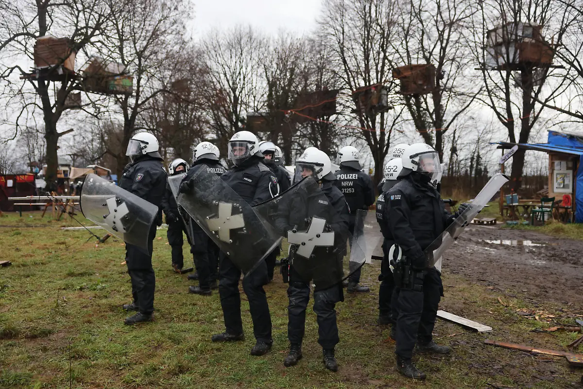 77e1581d88163e995db5275a086c0f72