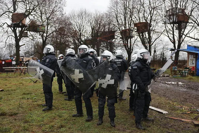 77e1581d88163e995db5275a086c0f72