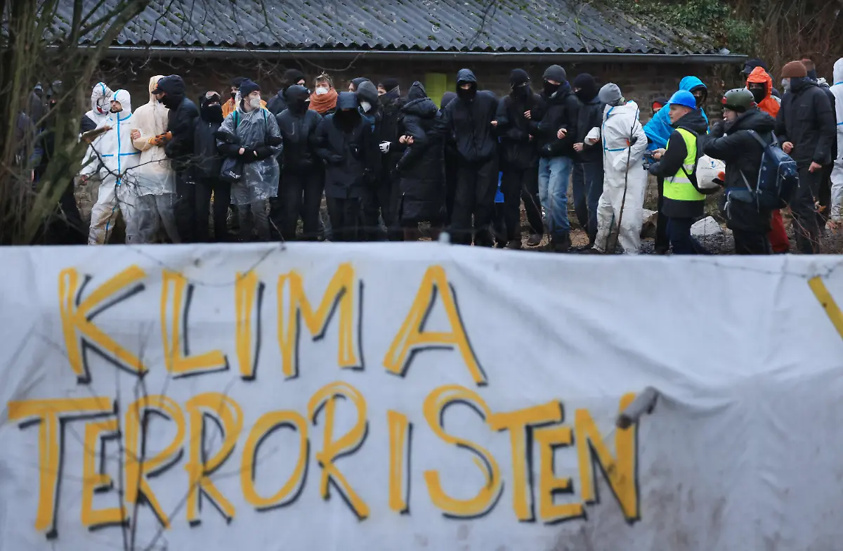 e07d423285cbe5052589c1b56a7d4700