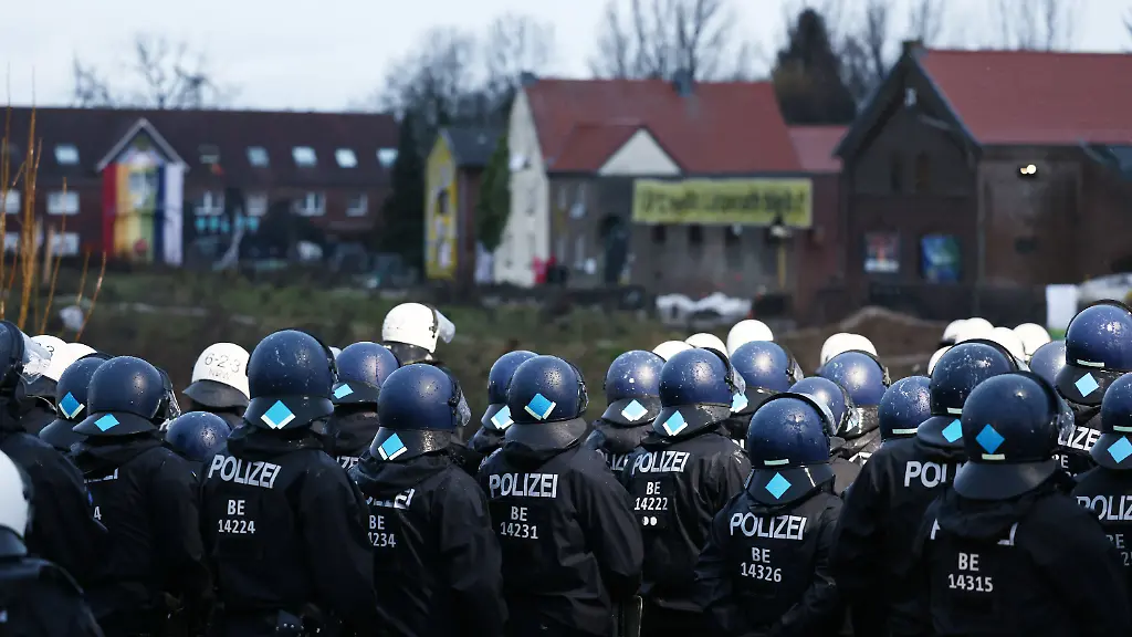 9a0a55fbfa647ee2e670a76575f2f5a6