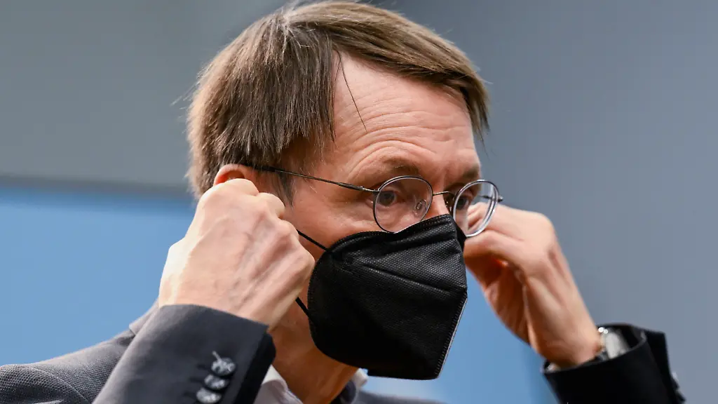 0b8ef801e92e9adaf021bcadc77a6807