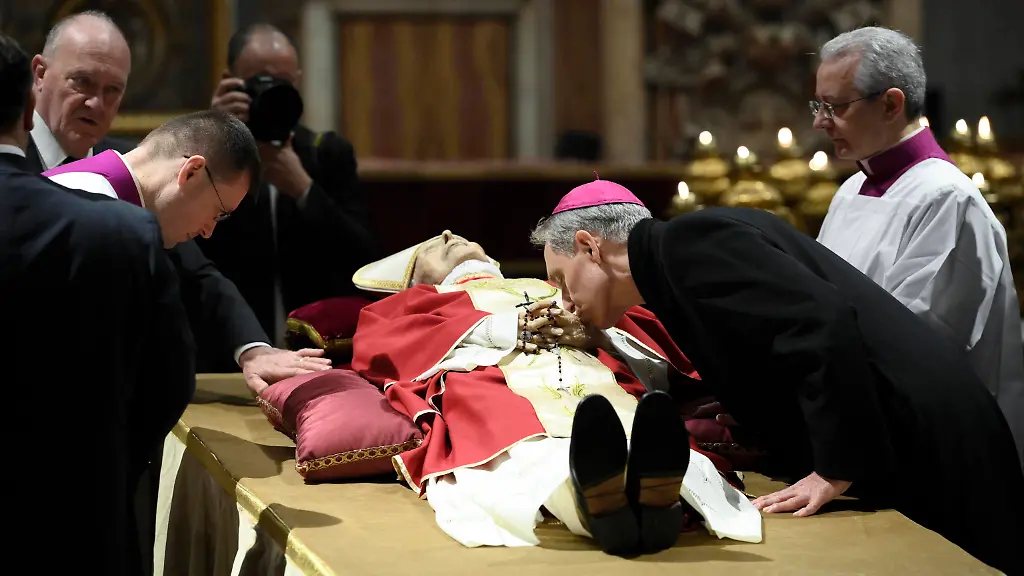 23e41bafc7d9a2b4471bea495d692a26