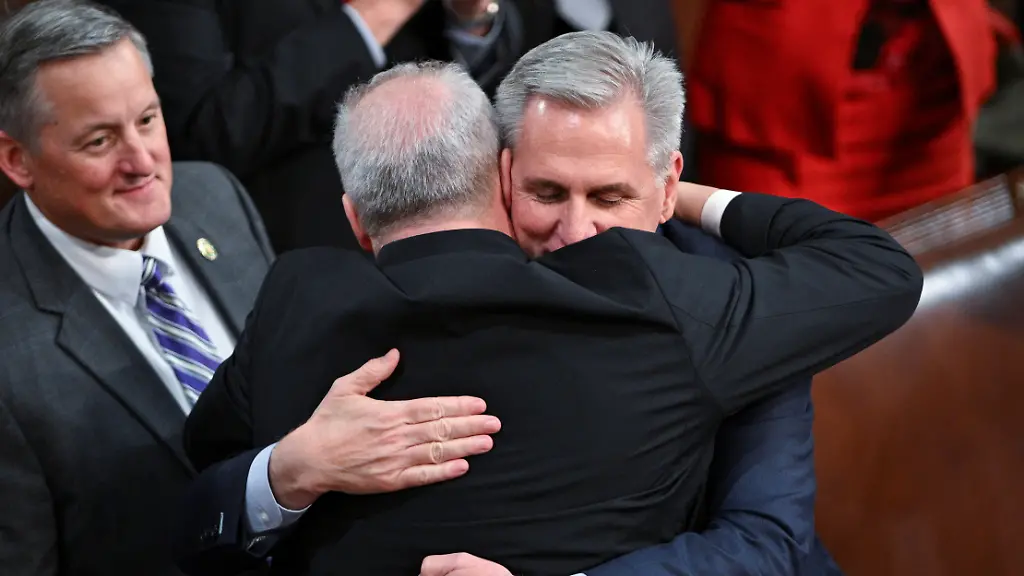 2023-01-07T053945Z-124506231-RC2GLY9BBDUC-RTRMADP-3-USA-CONGRESS-HOUSE