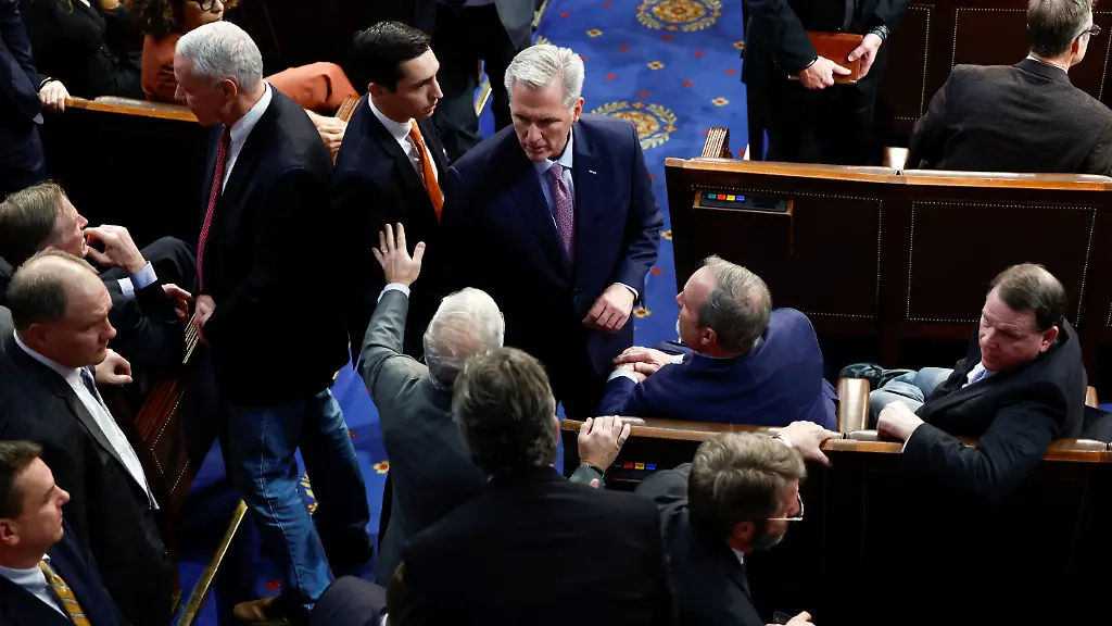 2023-01-07T041243Z-1853326046-RC2FLY9190AJ-RTRMADP-3-USA-CONGRESS-HOUSE