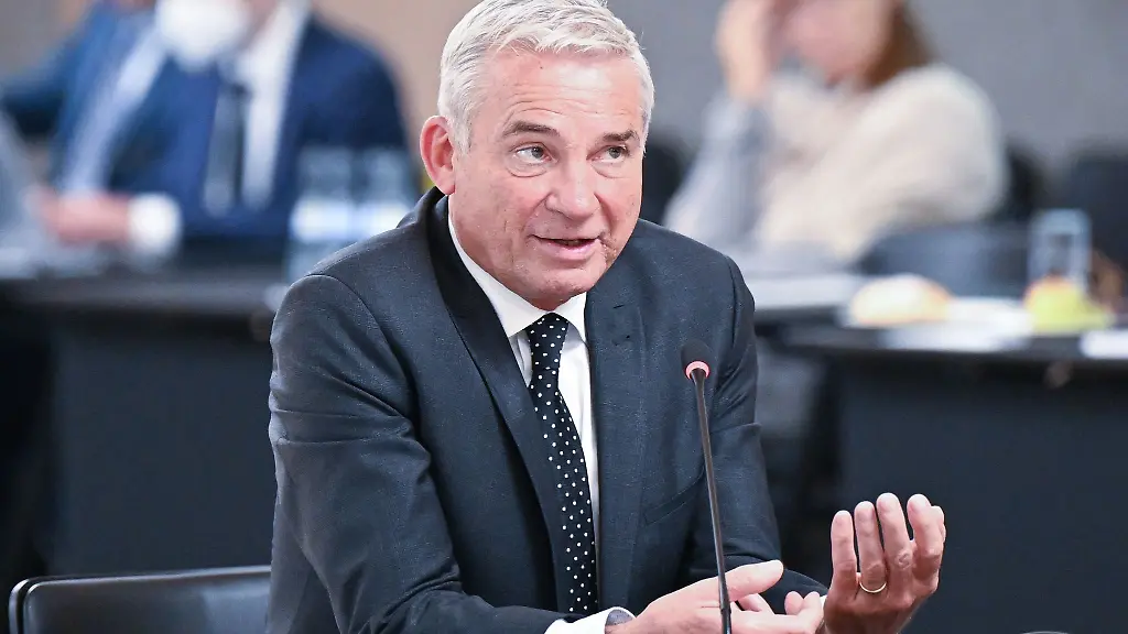 Thomas-Strobl-CDU-Innenminister-von-Baden-Wuerttemberg-spricht