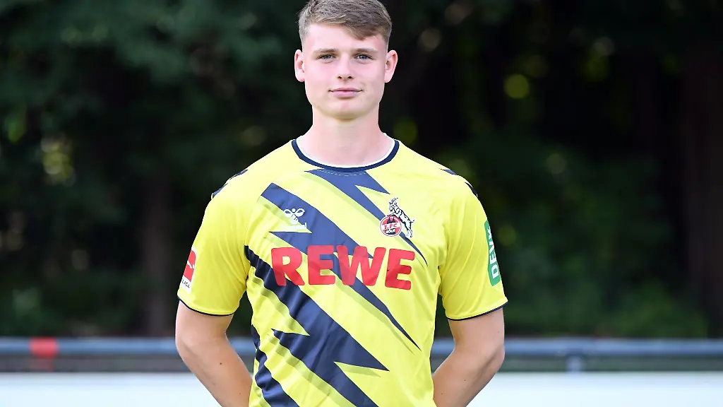Jonas-Urbig-Torwart-des-1-FC-Koeln-wechselt-zu-Jahn-Regensburg