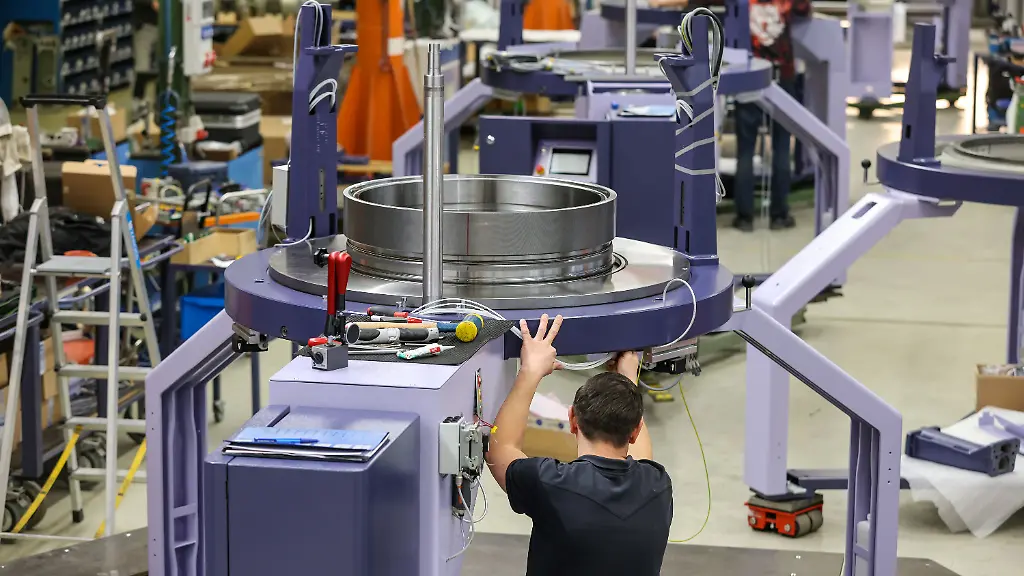 fabf9c70f53e38da86292f3182458564