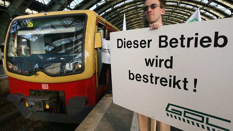 Besonders auf die Pendler wartet ein harter Montagmorgen.