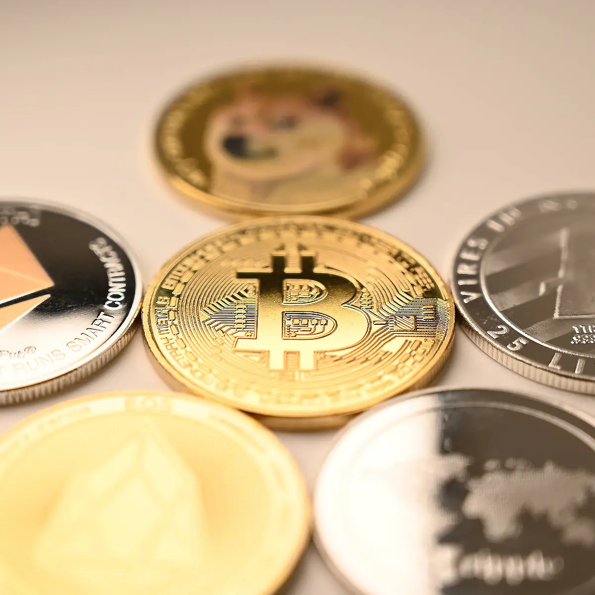 Alle einsteigen?: So kann man bei Bitcoin & Co. mitmischen - ntv.de