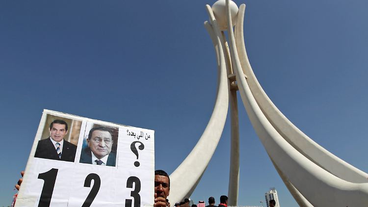 Ausdruck der Hoffnung: Dieser Demonstrant will, dass die Regierung in Bahrain nach Tunesien und Ägypten als nächstes kippt.