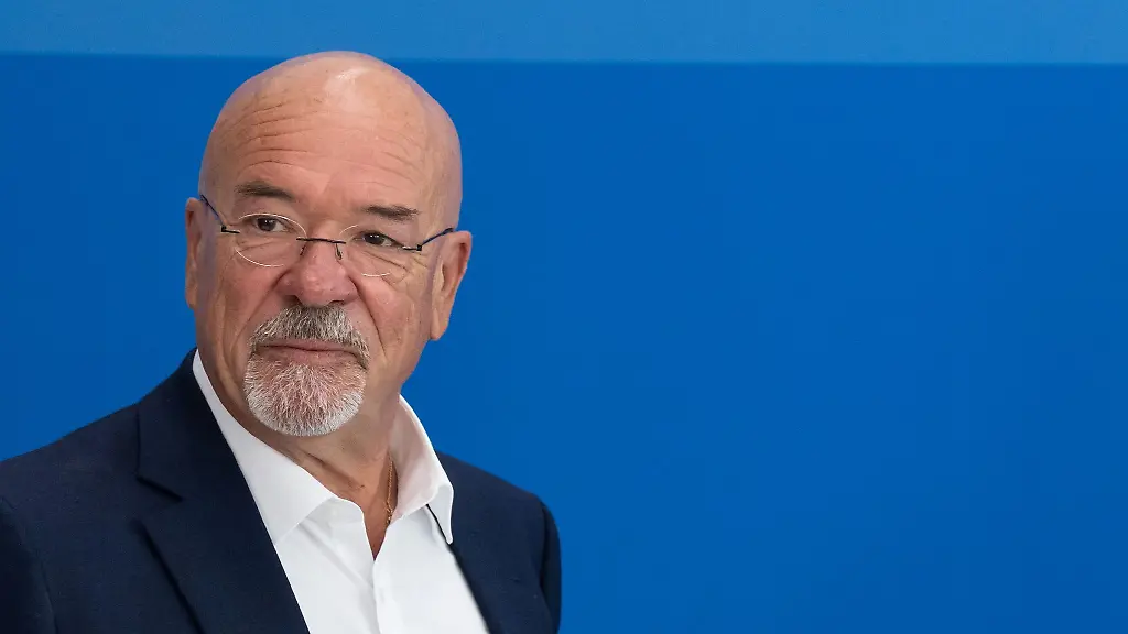 Wolfram-Hatz-Praesident-der-Vereinigung-der-Bayerischen-Wirtschaft-vbw