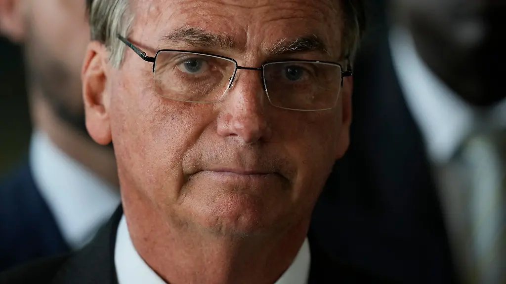 Jair-Bolsonaro-hat-Brasilien-vor-dem-Amtsantritt-seines-Nachfolgers-Lula-verlassen