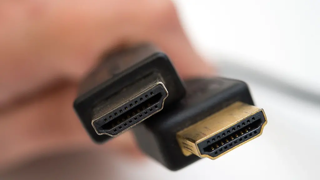 High-Speed-Super-High-Speed-Man-sieht-es-nicht-Deshalb-lohnt-es-sich-vor-einem-Kauf-auf-die-Bandbreiten-Klassifizierung-des-HDMI-Kabels-zu-achten