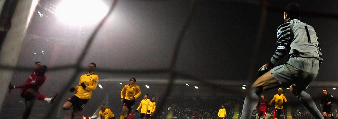 Der Ausgleich gegen Arsenal: Jonathan Tehoue erzielt kurz vor Schluss das 1:1.