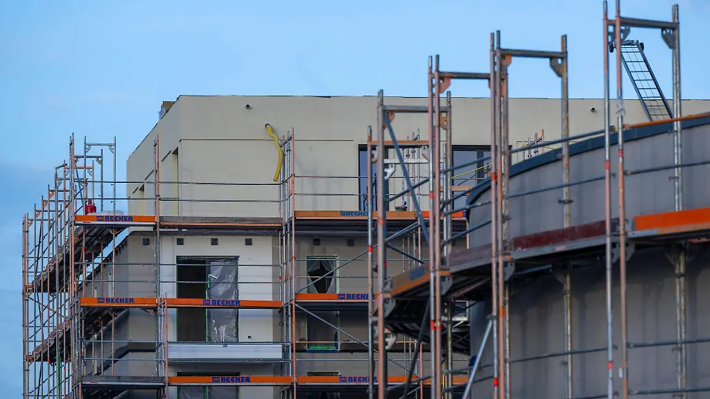 Eine-Baustelle-im-Berliner-Sueden