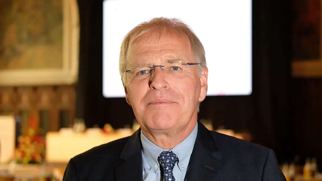 Reinhard-Sager-Praesident-des-Deutschen-Landkreistages-und-Landrat-in-Ostholstein