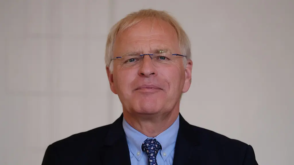 Reinhard-Sager-Landrat-des-Kreises-Ostholstein-und-Praesident-des-Deutschen-Landkreistages