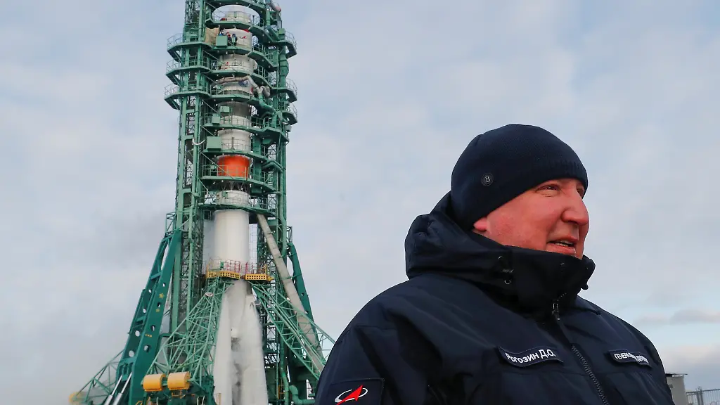 2021-12-08T000000Z-1577767442-RC26AR9UU6AX-RTRMADP-3-SPACE-EXPLORATION-RUSSIA-JAPAN-LAUNCH