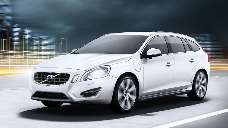Auf den Spuren von Peugeot: Volvo zeigt einen Diesel-Hybriden, der auf beiden Achsen angetrieben wird. 