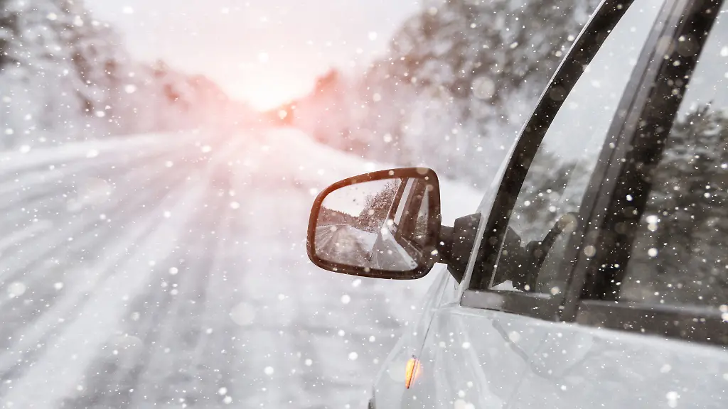Am-Wochenende-hat-in-Deutschland-der-Frost-zugeschlagen-Die-besten-Gadgets-gegen-Blitzeis-helfen-im-Notfall