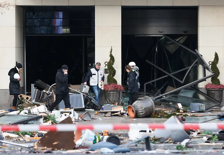 0d31d5cb24599814967559e99e9e1b56