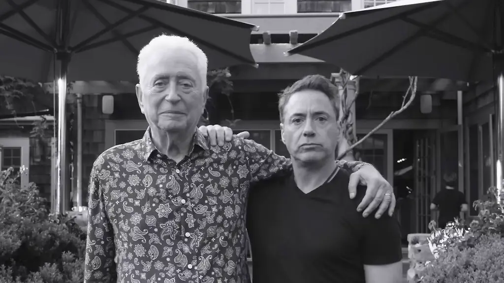 Zwei-Generationen-von-Filmemachern-Robert-Downey-Sr-und-Robert-Downey-Jr