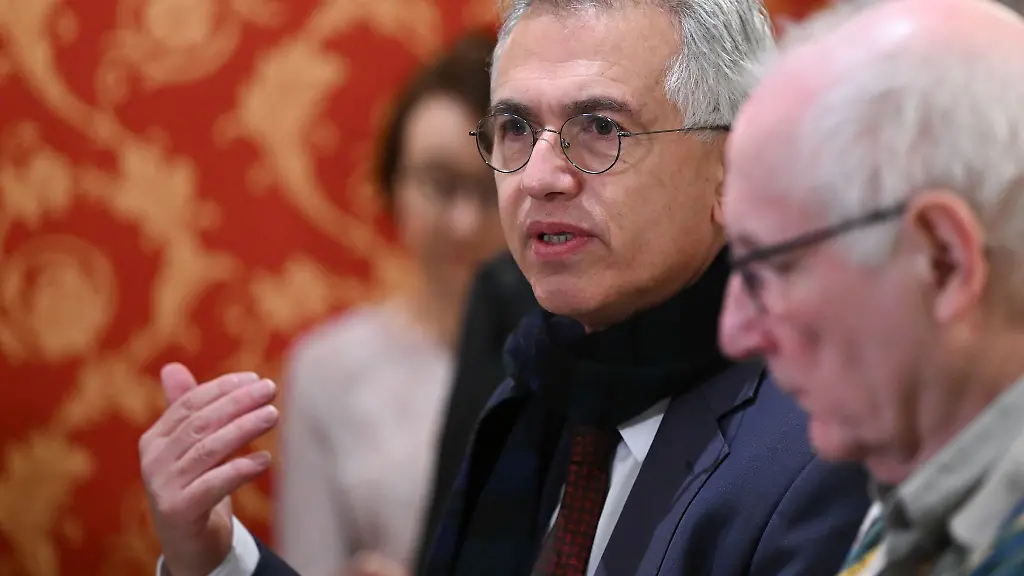 Zu-sehen-ist-Peter-Feldmann-SPD-l-abgewaehlter-Frankfurter-Oberbuergermeister