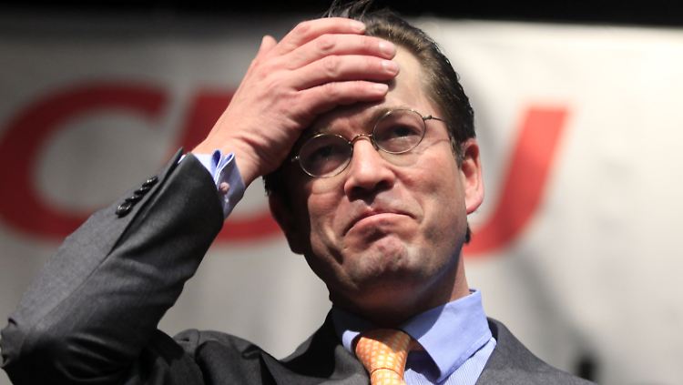 Guttenberg auf der Wahlveranstaltung in Kelkheim.
