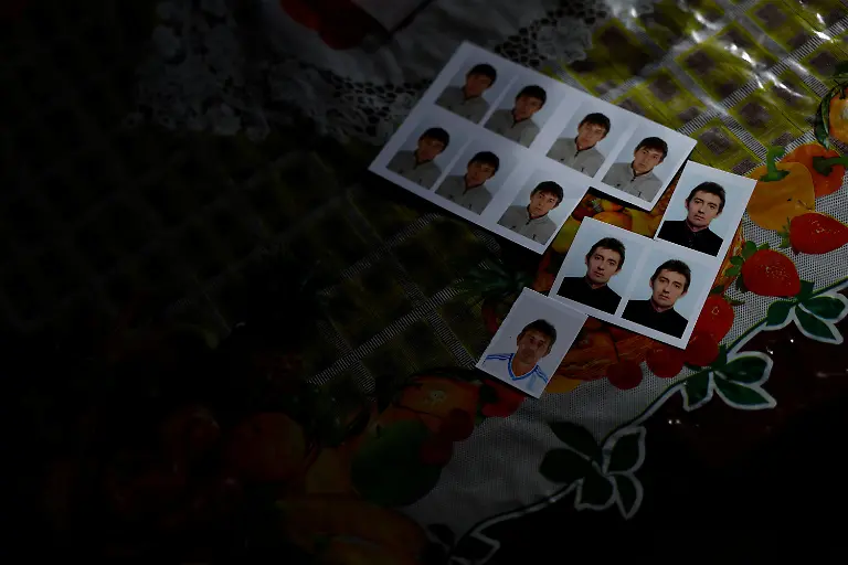 2022-12-08T100957Z-1685742434-RC2X4X90QEB2-RTRMADP-3-UKRAINE-CRISIS-MISSING