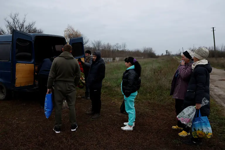 2022-12-08T101008Z-1744885979-RC29EX93KH1Y-RTRMADP-3-UKRAINE-CRISIS-MISSING