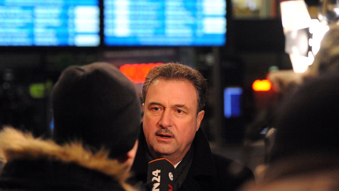 GDL-Chef Weselsky im Berliner Hauptbahnhof.