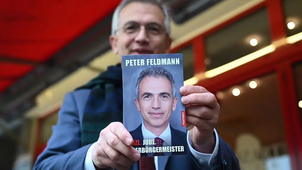 abgewaehlter-Frankfurter-Oberbuergermeister-Peter-Feldmann-praesentiert-seine-Autobiografie