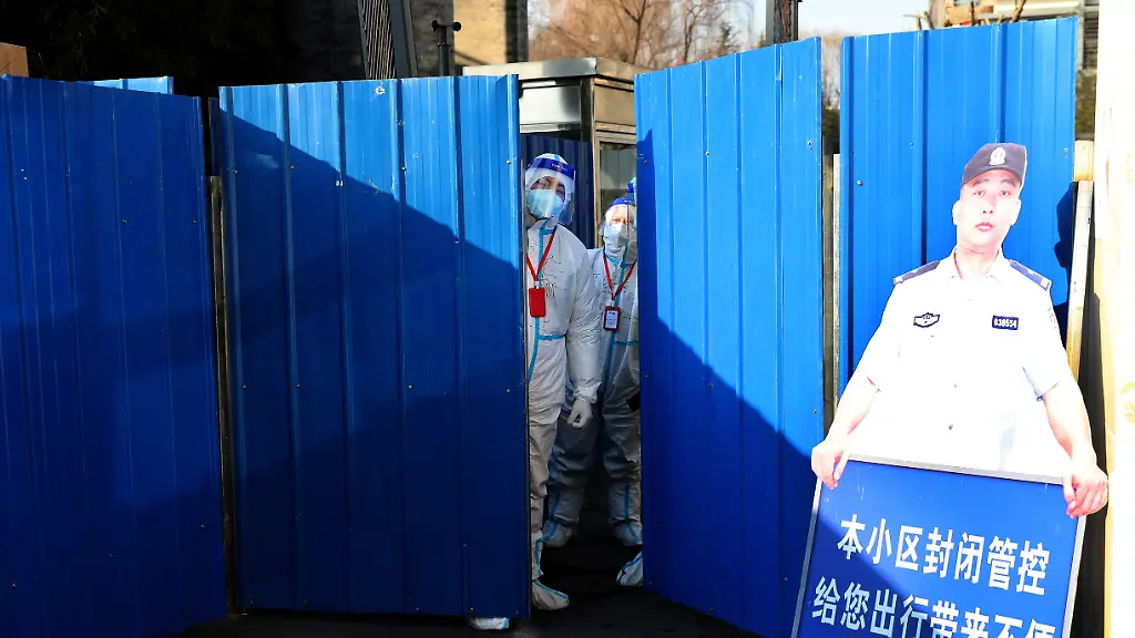 2022-01-18T000000Z-1670974447-RC2J1S9UJWK4-RTRMADP-3-HEALTH-CORONAVIRUS-CHINA