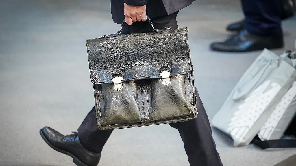 f3421eb76eab872f3f54372292746170