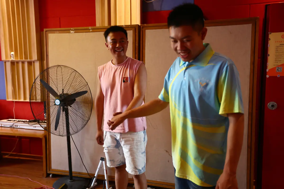 Lehrer-Chen-Shensi-mit-Zu-Wenbao