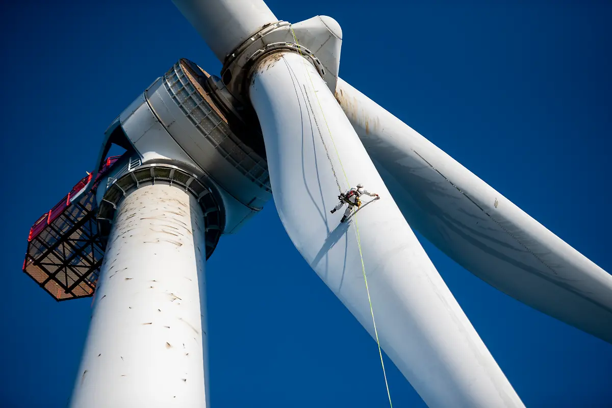 Offshore-Wind-Resolution-Neil-Ever-Osborne